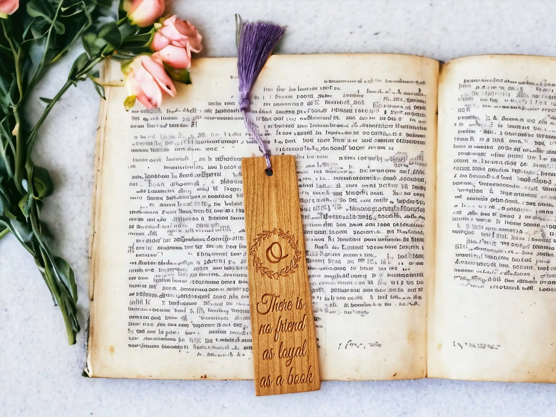 Monogrammed Wood Bookmark, Personalized Book Mark with Tassel, Back to School, Birthday Present, Graduation Gift